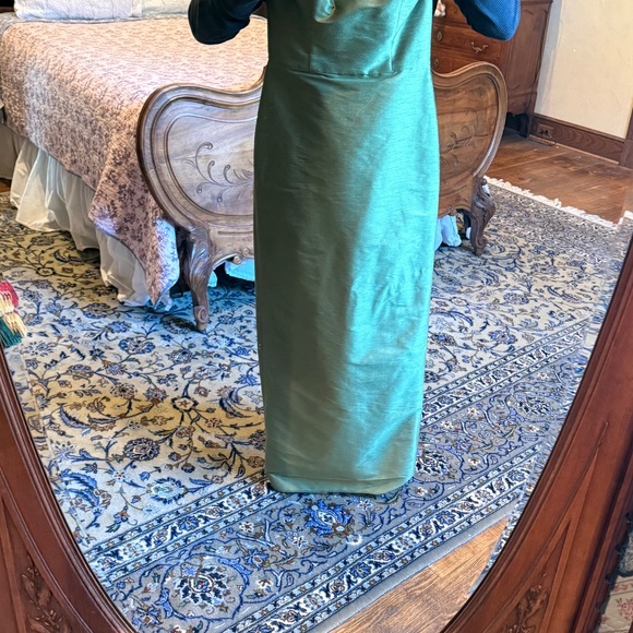 LulaKate Eva Bodice with Straight Skirt Floor Shantung Greenery Green Size 4 6 8 - Picture 16 of 16